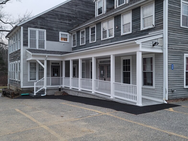 More Photos Of 191 City Depot Rd, Charlton Office For Lease