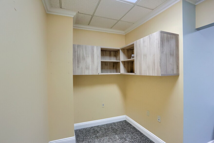 More Photos Of 744 Shenango Rd, Beaver Falls Medical For Lease