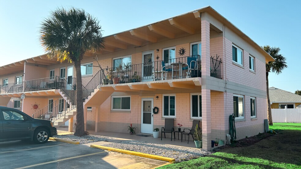 More Photos Of 320 N 3rd St, Flagler Beach Apartments For Sale