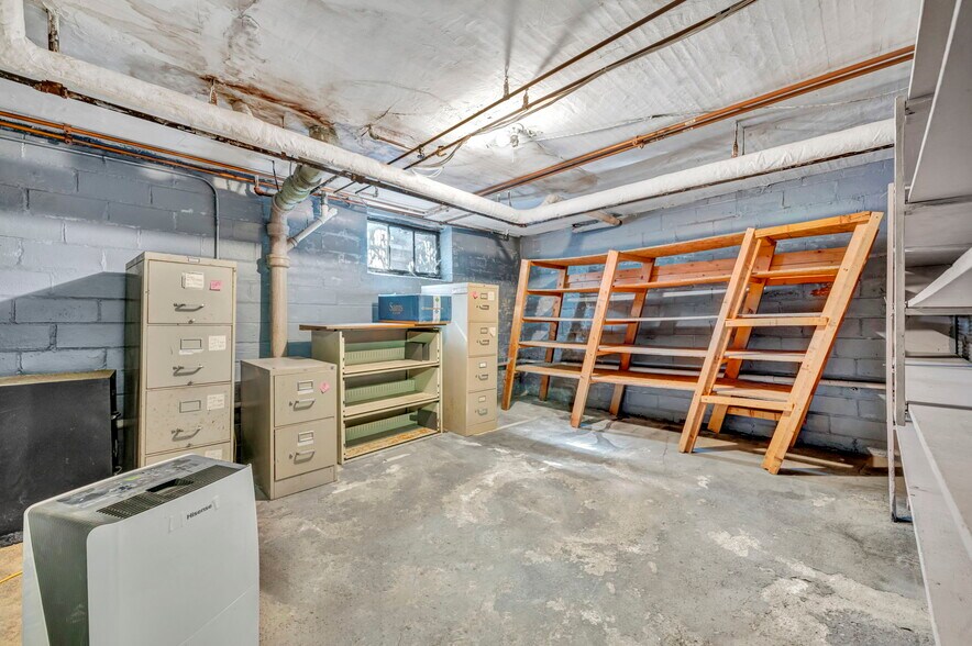 More Photos Of 881 E 222nd St, Euclid Office Residential For Sale