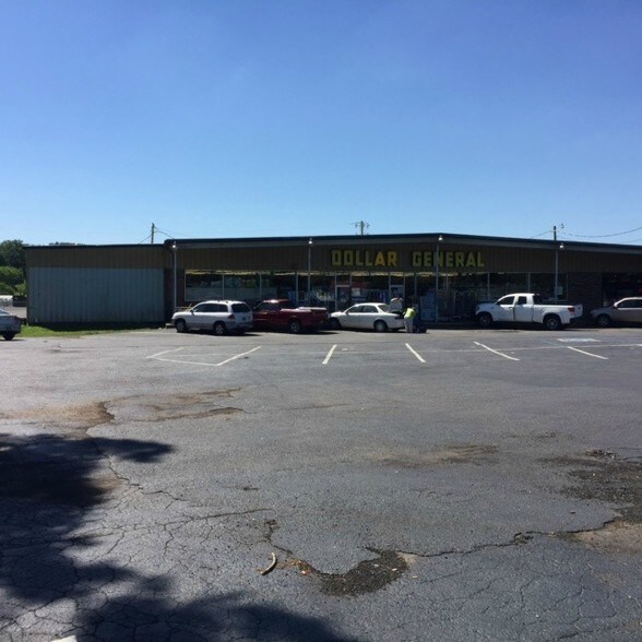 Primary Photo Of 41125 Us Highway 72, Stevenson Storefront For Sale