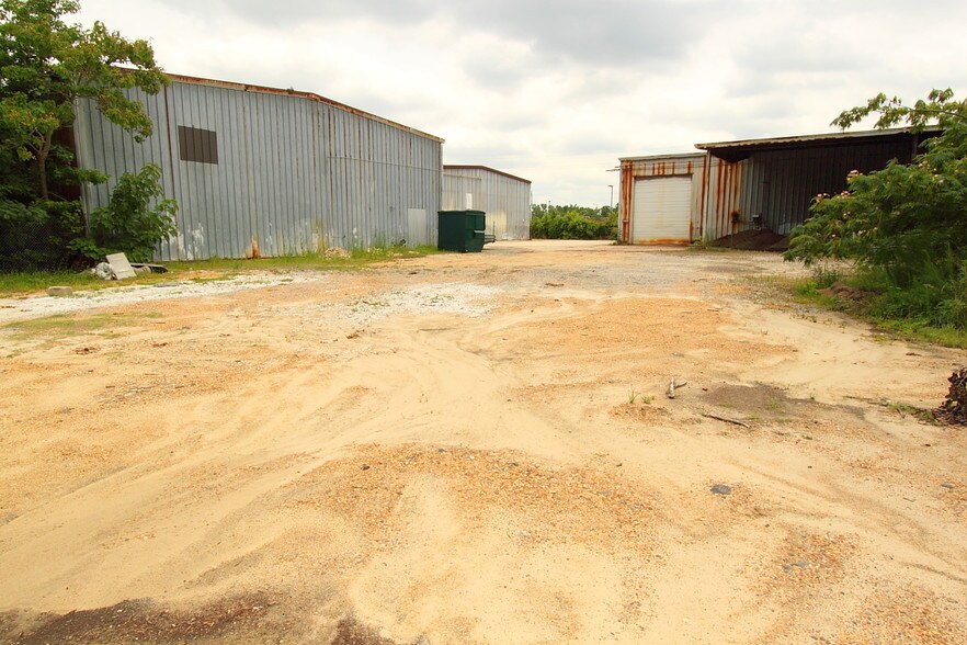 More Photos Of 4030 Seaguard Ave, Portsmouth Warehouse For Lease