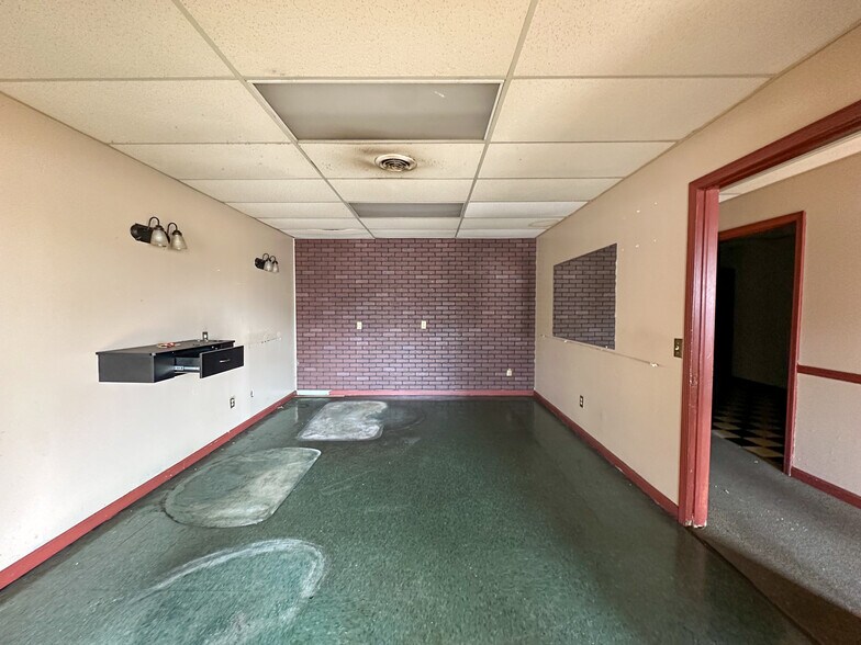 More Photos Of 4666-4678 Broad St, Sumter Restaurant For Sale