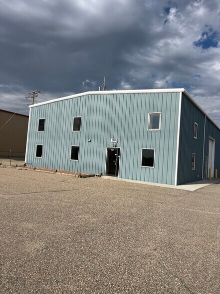 Primary Photo Of 1076 N Robertson Rd, Casper Warehouse For Lease