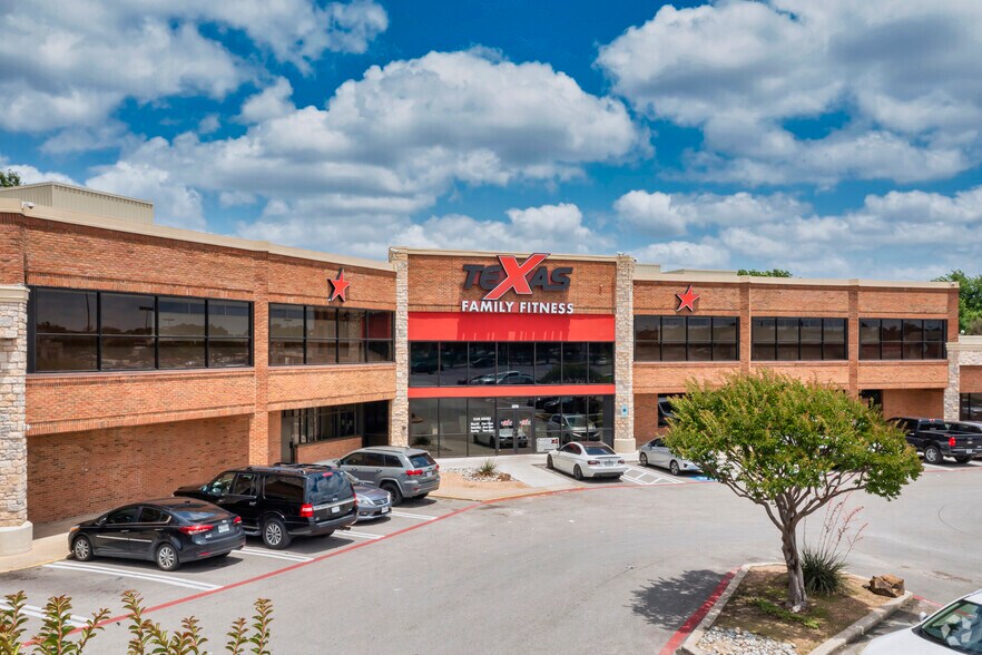More Photos Of 1121 Northwest Hwy, Garland Storefront For Lease