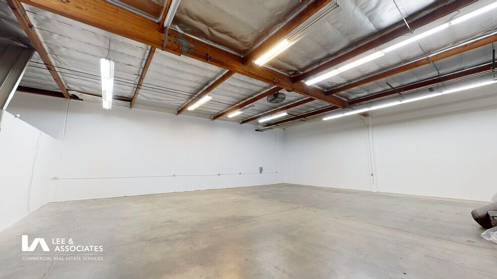 More Photos Of 17101-17121 Central Ave, Carson Warehouse For Lease