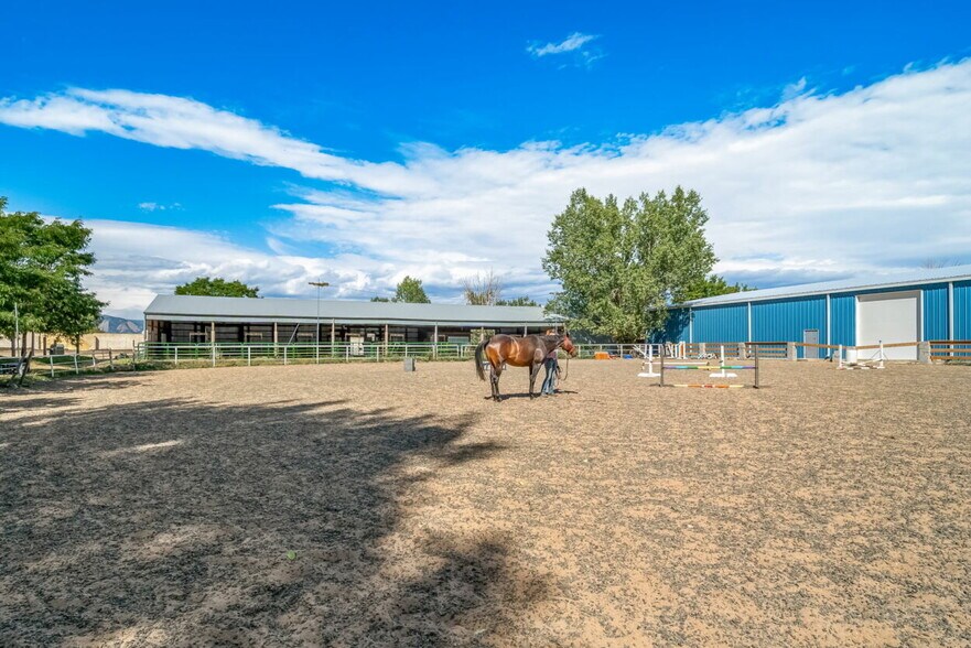 More Photos Of 8778 Arapahoe Rd, Boulder Horse Stables For Sale
