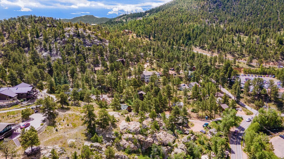 More Photos Of 257 Moccasin, Estes Park Apartments For Sale