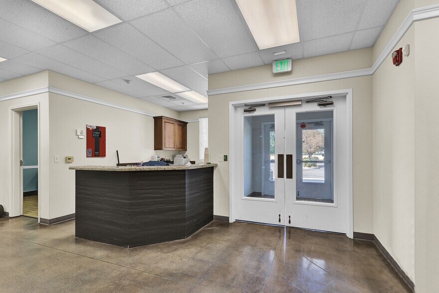 More Photos Of 1400 N Park Ln, Eagle Schools For Sale