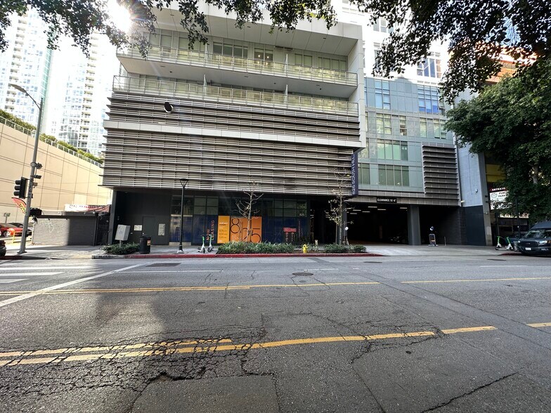 More Photos Of 825 S Hill St, Los Angeles Apartments For Lease