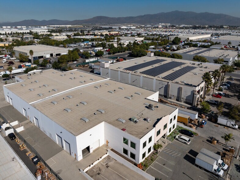 More Photos Of 8594 Siempre Viva Rd, San Diego Manufacturing For Lease