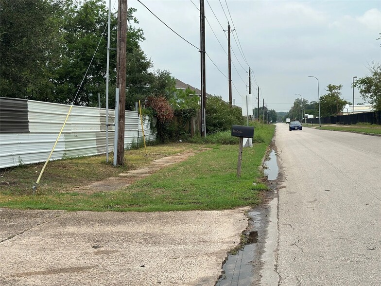 More Photos Of 14004 Stancliff St, Houston Land For Sale