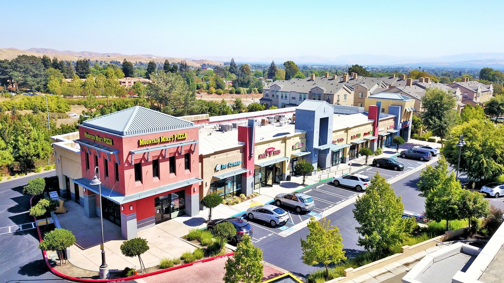 More Photos Of 8931-8951 San Ramon Rd, Dublin Unknown For Lease