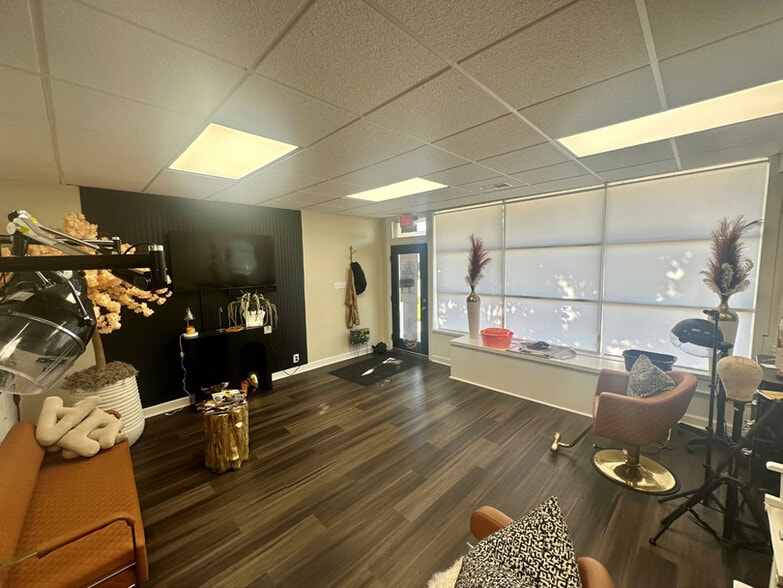 More Photos Of 26801 Harper Ave, Saint Clair Shores Storefront Retail Office For Lease