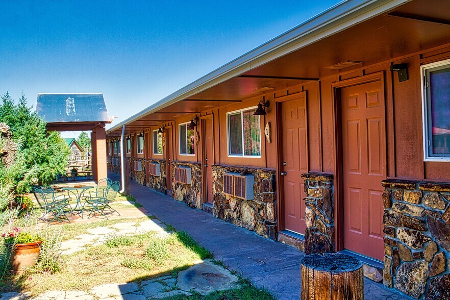 More Photos Of 29151 US Highway 287, Lamar Trailer Camper Park For Sale