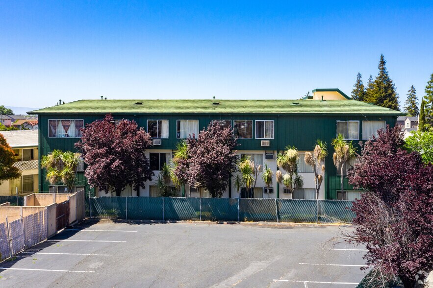More Photos Of 29083 Mission Blvd, Hayward Hotel For Sale