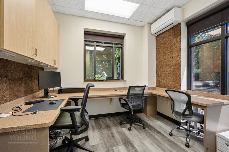 More Photos Of 500 Lakeshore Pky, Rock Hill Medical For Lease