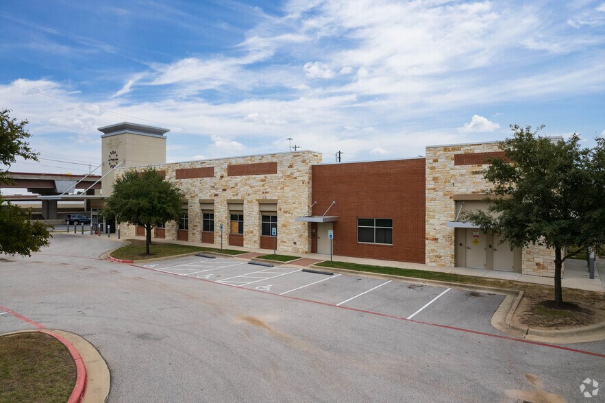 More Photos Of 14016 N Highway 183, Austin Medical For Sale