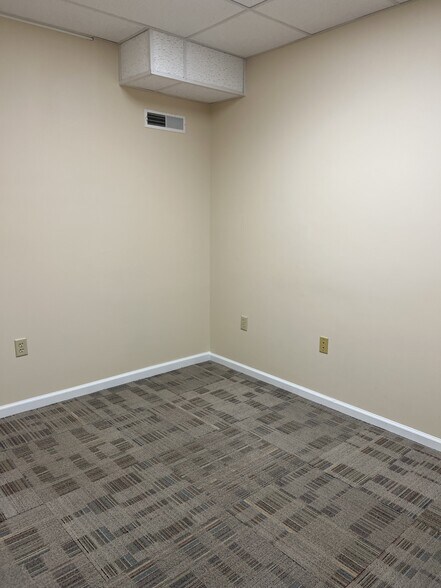 More Photos Of 49 Dansbury Ter, East Stroudsburg Storefront Retail Office For Lease