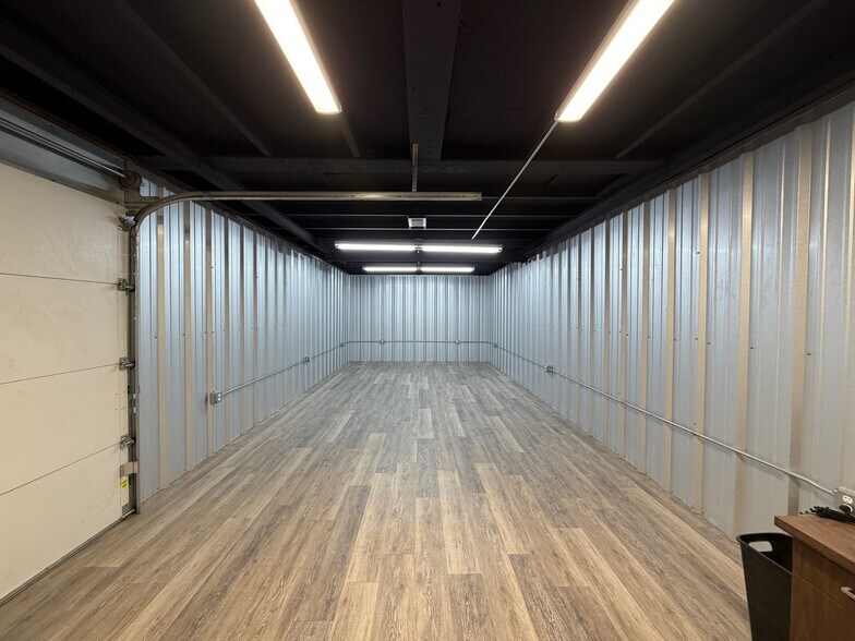 More Photos Of 6401 N Golder Ave, Odessa Warehouse For Lease