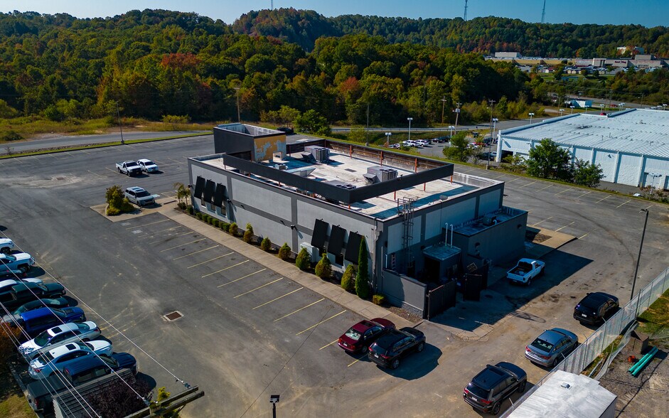 More Photos Of 214 Cross Roads Dr, Mount Hope Restaurant For Sale