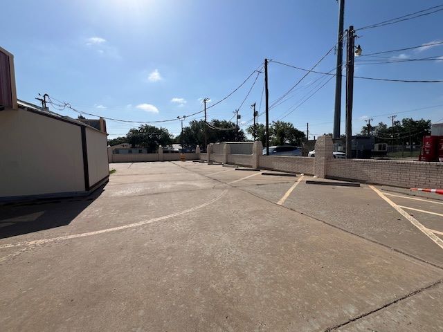 More Photos Of 811 50th St, Lubbock Restaurant For Lease