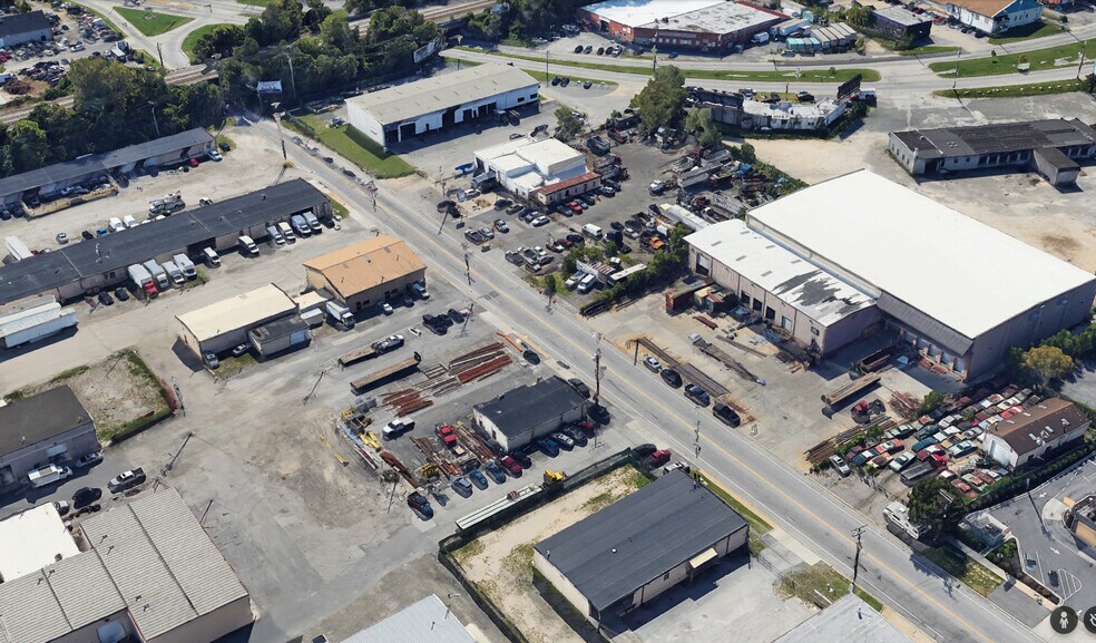 More Photos Of 826 N North Point Rd, Baltimore Service For Lease