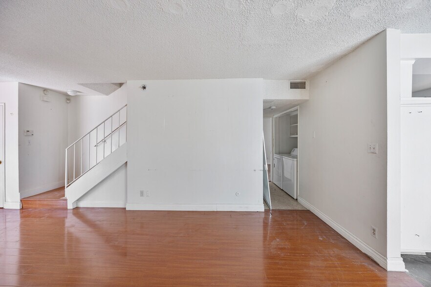 More Photos Of 145 W Hillcrest Blvd, Inglewood Apartments For Sale