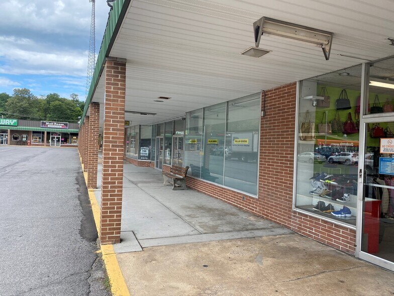 More Photos Of 1313 National Hwy, Lavale Freestanding For Lease