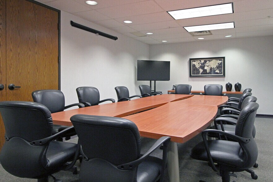 More Photos Of 5650 Blazer Memorial Pky, Dublin Coworking Space