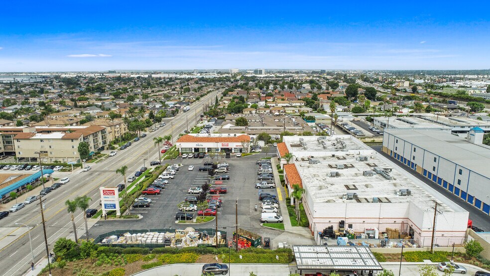 More Photos Of 21600-21602 S Vermont Ave, Torrance Unknown For Lease
