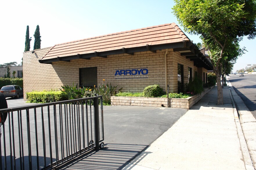 More Photos Of 2900 W Broadway, Los Angeles Office For Sale