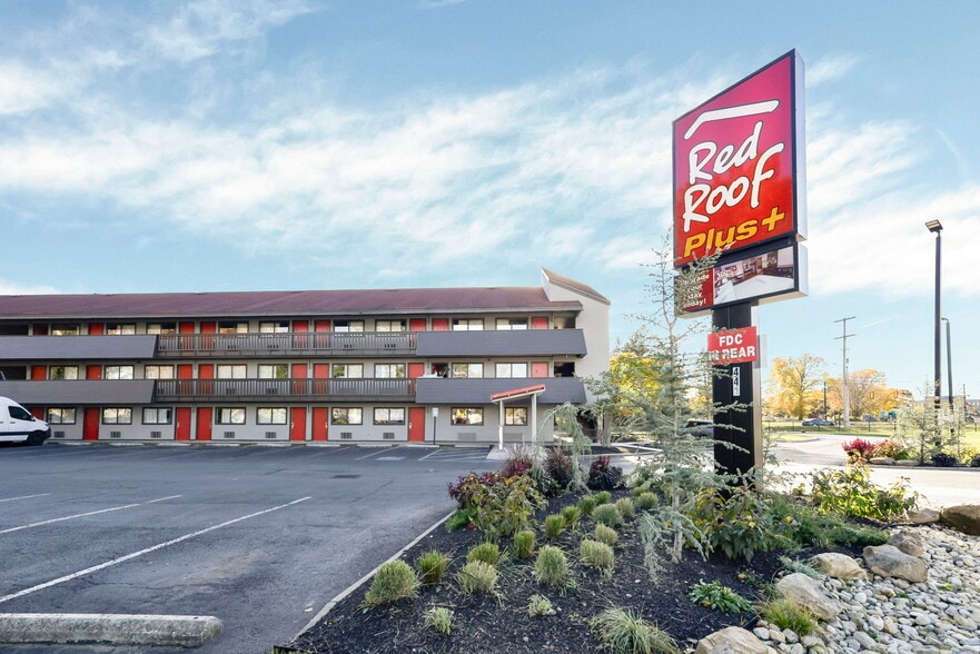 More Photos Of 441 Ackerman Rd, Columbus Hotel For Sale