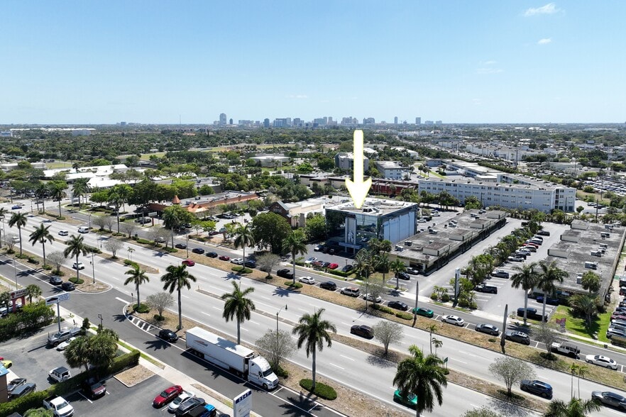 More Photos Of 2240 Palm Beach Lakes Blvd, West Palm Beach Office For Sale