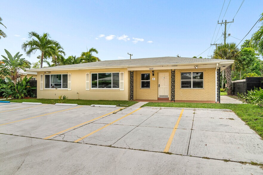 More Photos Of 2637 West Way, Riviera Beach Apartments For Sale