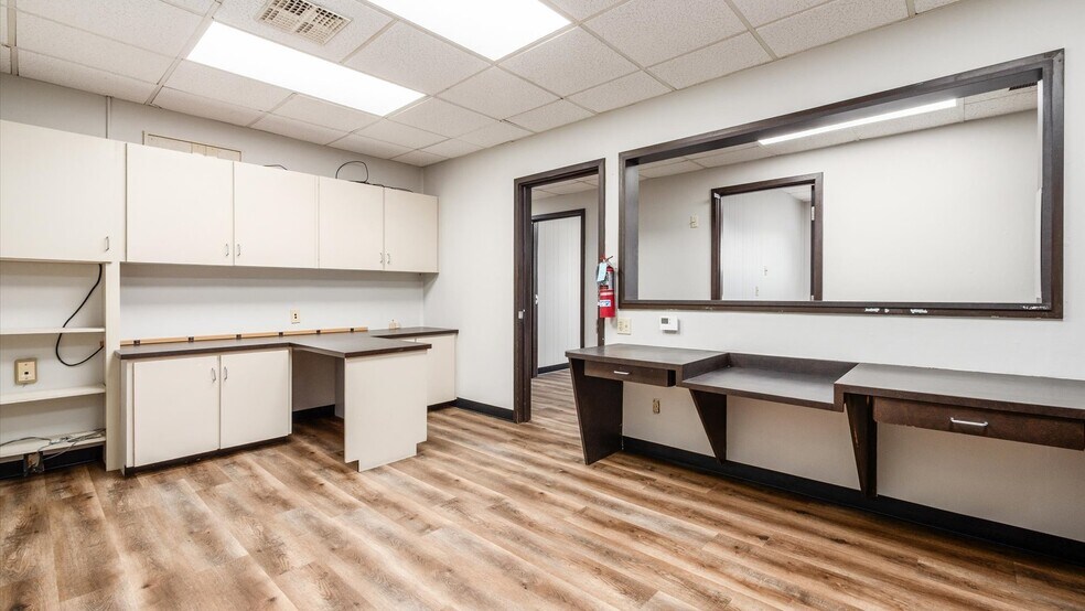 More Photos Of 830 Bethesda Dr, Zanesville Medical For Sale