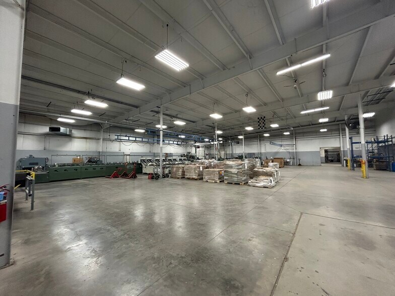 More Photos Of 3340-3350 Main St, Ravenna Light Manufacturing For Sale