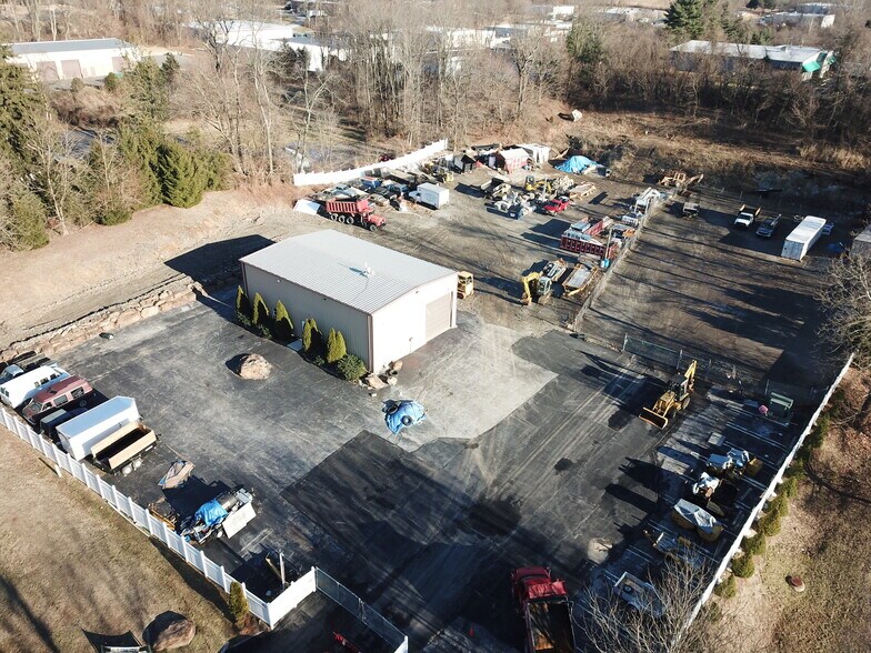 More Photos Of 258 Bodley Rd, Aston Warehouse For Lease