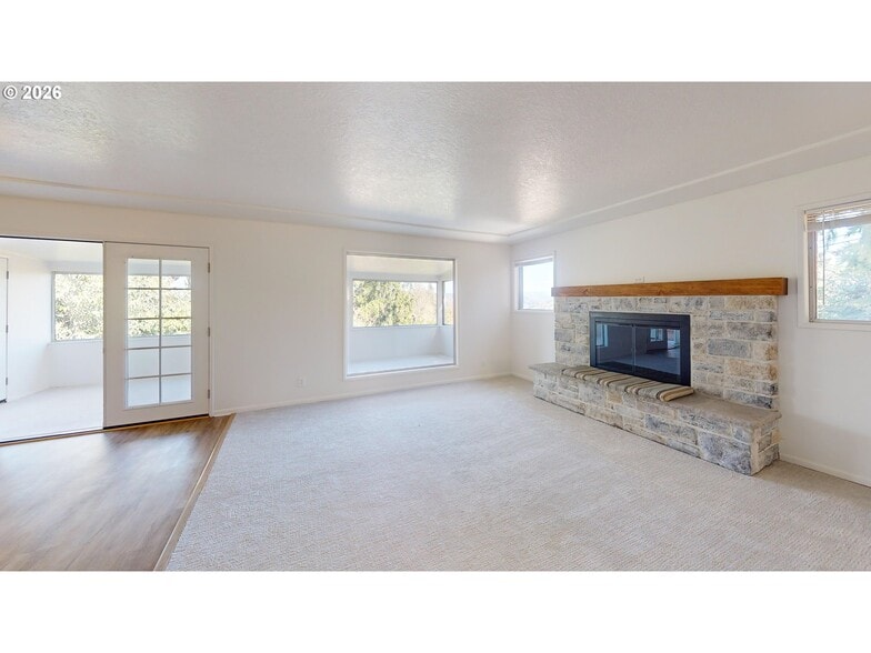 More Photos Of 2145 Webb St, West Linn Apartments For Sale