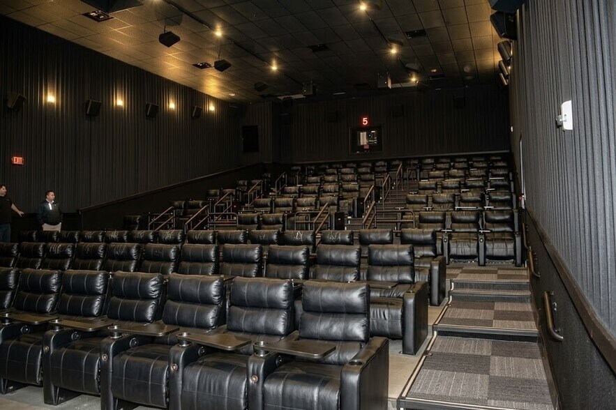 More Photos Of 4780 Cornell Rd, Cincinnati Movie Theatre For Sale