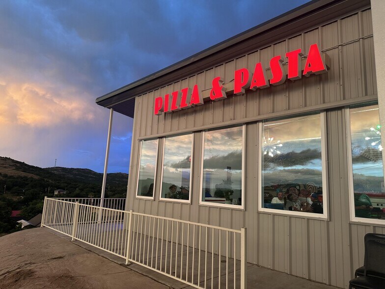 More Photos Of 18387 OK-49, Medicine Park Restaurant For Sale