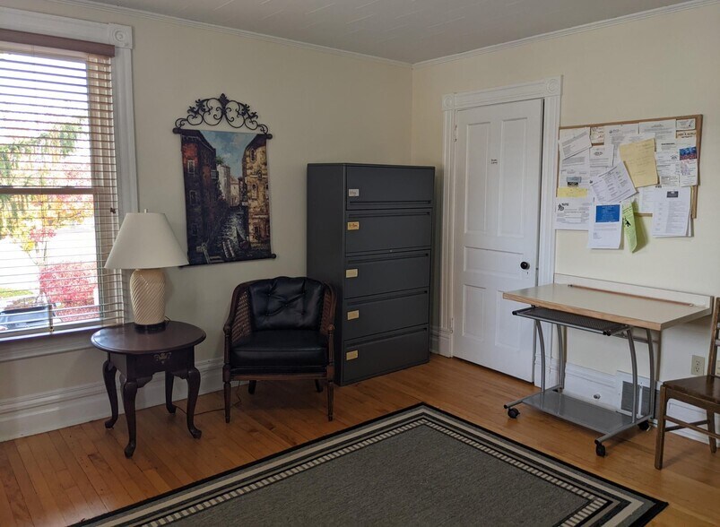 More Photos Of 120 Church Rd, Wexford Office For Lease