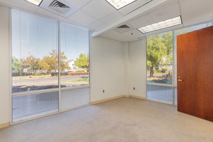 More Photos Of 333 Sunset Ave, Suisun City Medical For Lease