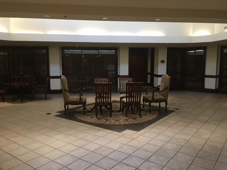 More Photos Of 1924 S Osprey Ave, Sarasota Coworking Space