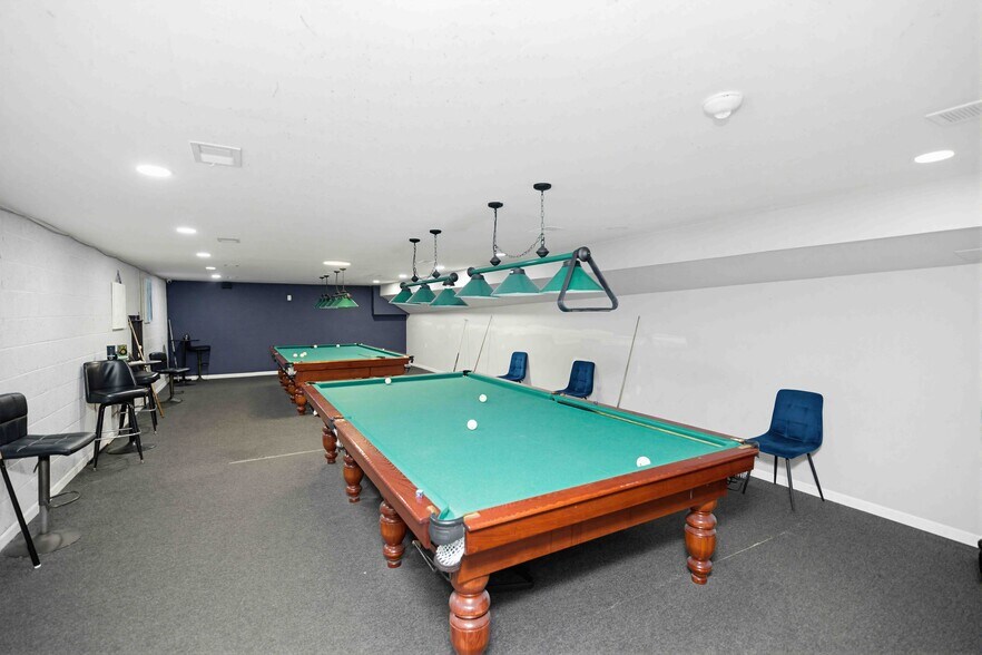More Photos Of 316-320 Bustleton Pike, Feasterville Trevose Storefront Retail Residential For Sale
