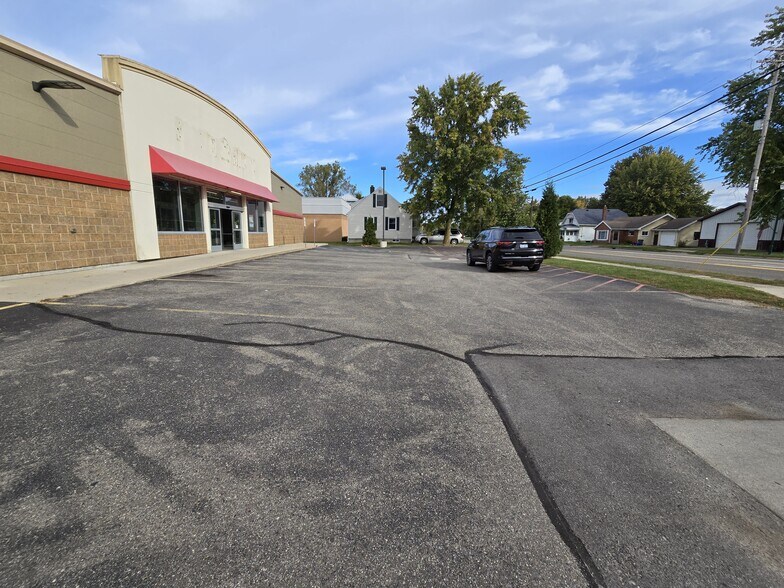 More Photos Of 315 N State Rd, Otisville Freestanding For Lease