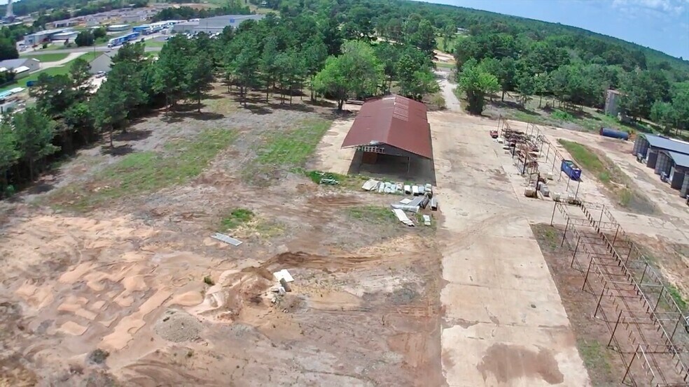More Photos Of 12345 Massey ave, Tyler Distribution For Lease