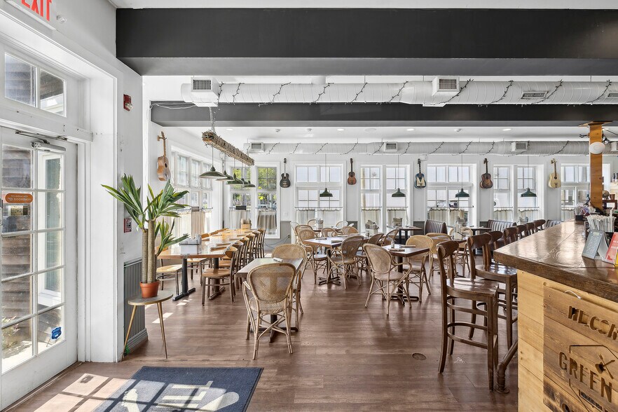 More Photos Of 48 Front St, Greenport Restaurant For Sale