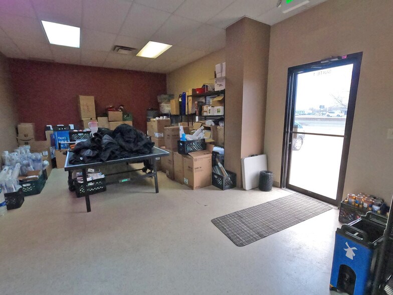 More Photos Of 1600 E Mulberry St, Fort Collins Showroom For Lease