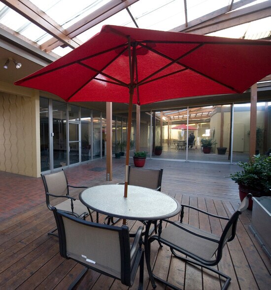 More Photos Of 2409 Merced St, Fresno Medical For Lease